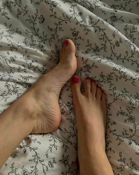 lauraaloove model art archive