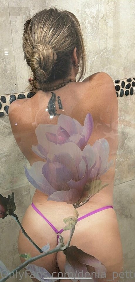 denia pettessen high quality model photo