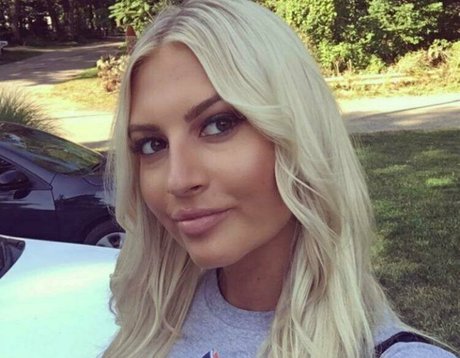 bbw shemale onlyfans art porn images