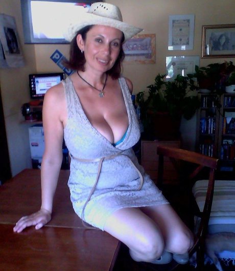 Emilia Di Giovanni star perfect images