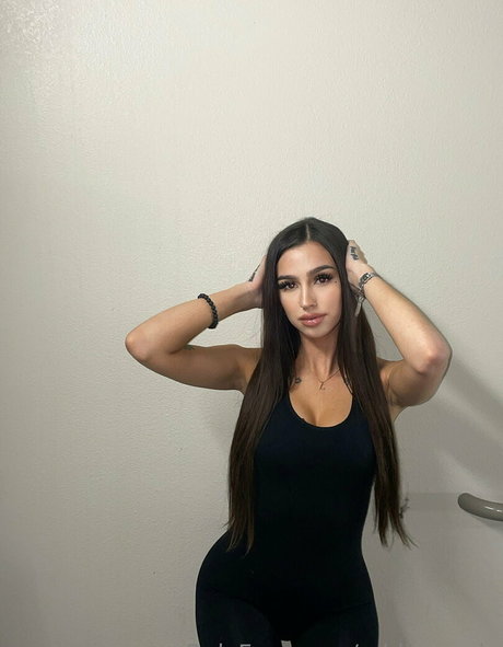 blonde deepthroat onlyfans art nude pic