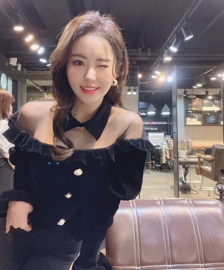 Kim So Hee nudes pornstar images