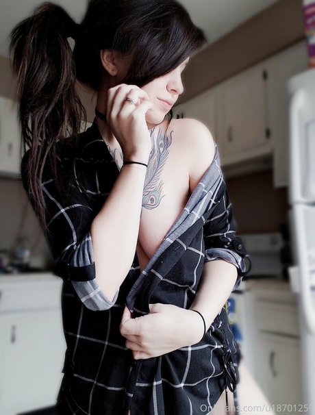 naughty salamander star porn gallery