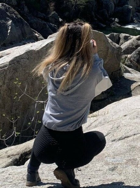 Mally Mouse model img