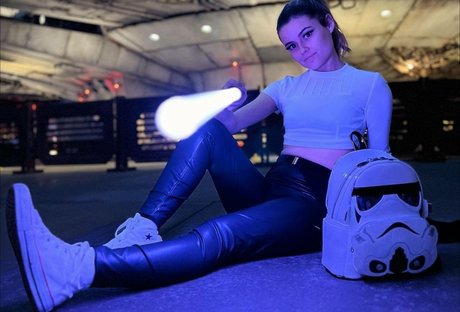 Mally Mouse model beautiful pictures