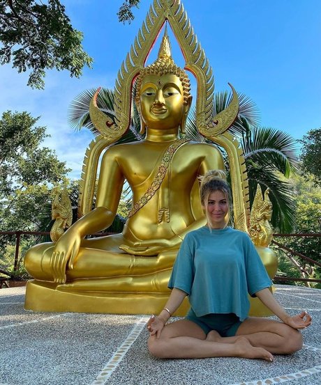 Beatrice Bouchard pretty star photo