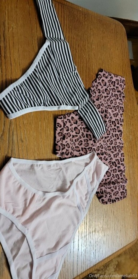 ameliab13 nude pornstar img