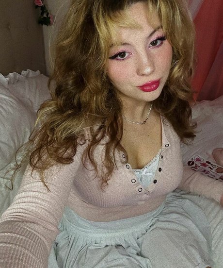 Kendi Ken ASMR star sexy galleries