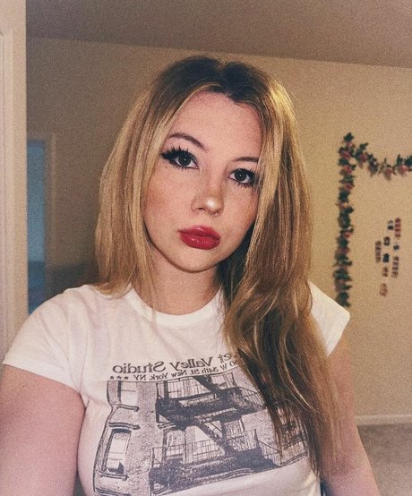 Kendi Ken ASMR xxx star photo