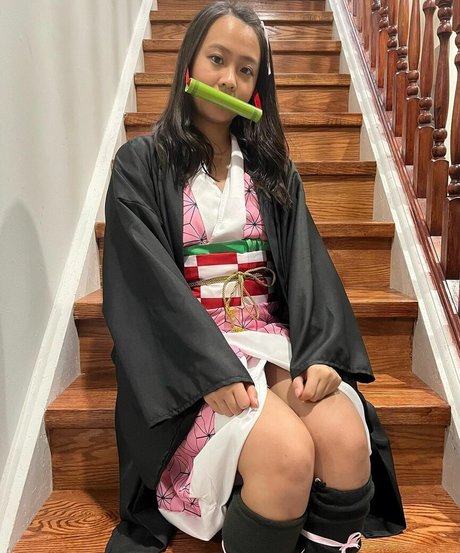 queenbaddii model sexy images