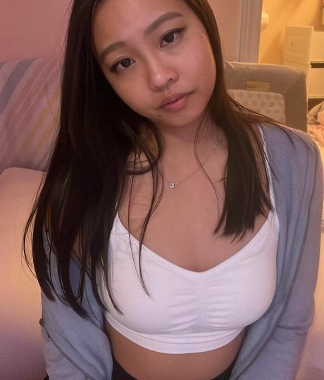 queenbaddii nice actress galleries