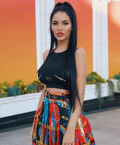 Claudia Alende pornstar nudes image