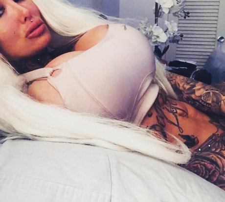 Kacey Diamonds adult actress img