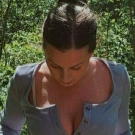 goddess kara hd model pictures