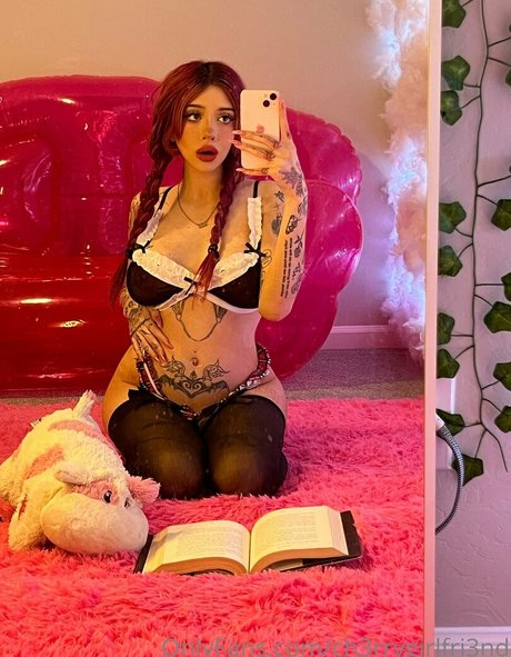 Meepmomentt perfect actress pictures