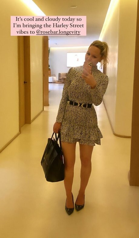 perfect ass onlyfans art naked gallery