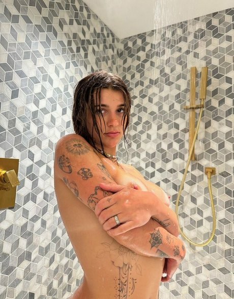 arikytska pornographic actress pic