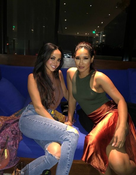 Vanessa Morgan model sex picture