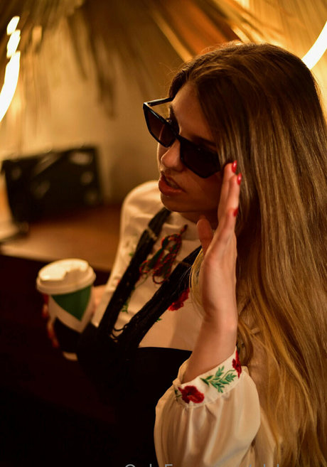 al loona model pretty galleries