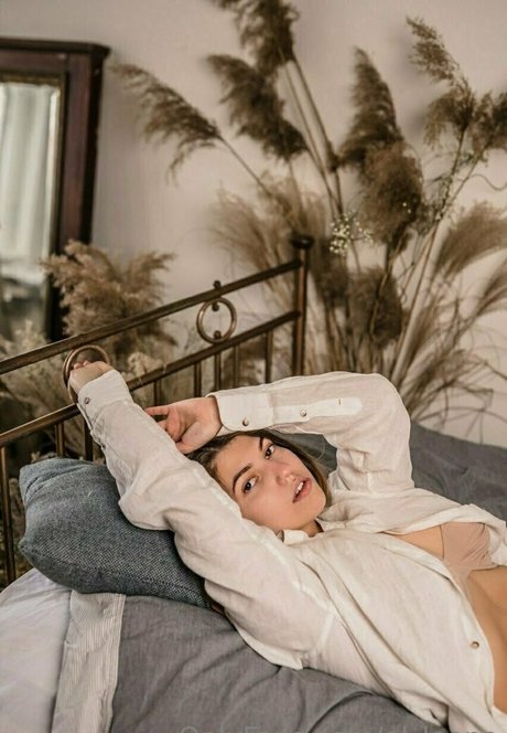 al loona high quality model gallery