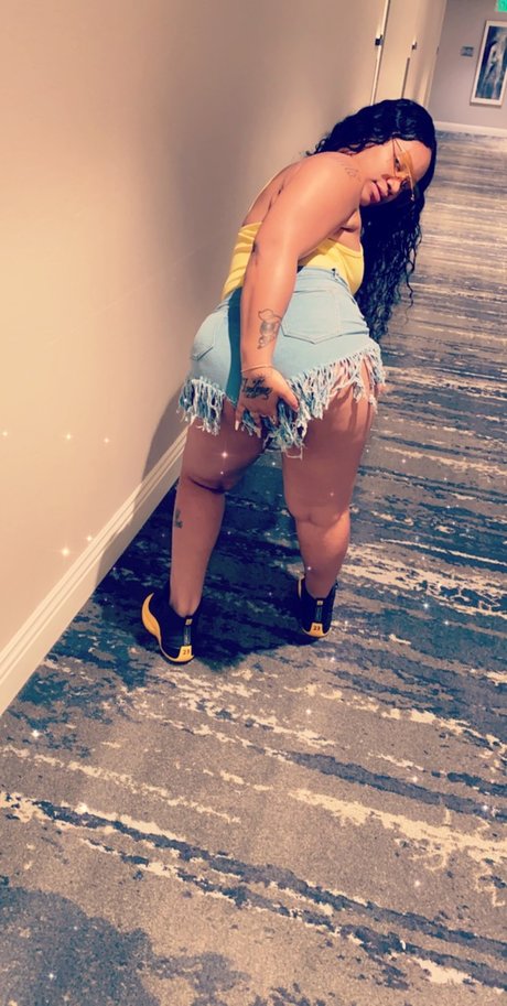 Ali Lee star pretty photos