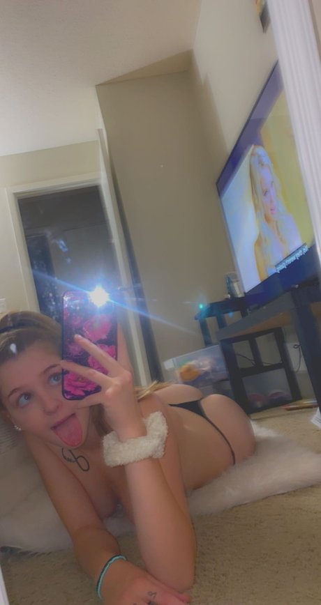 Amber Satin sexy star pics