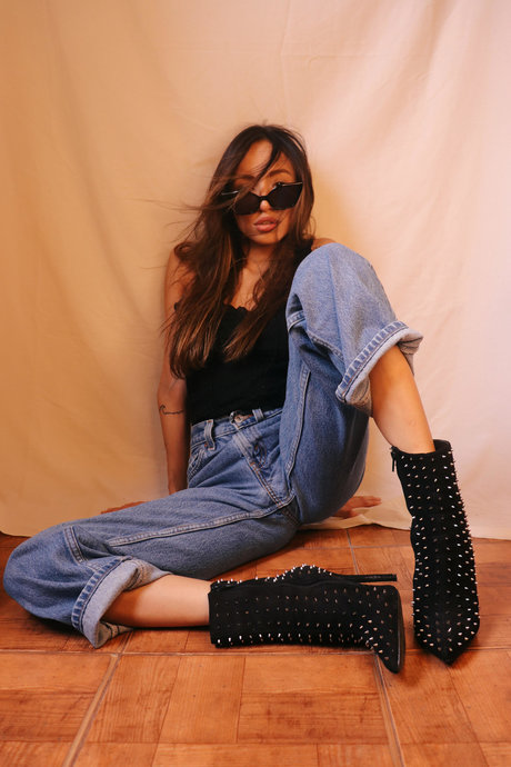 _April s Marmalade model pornographic photos