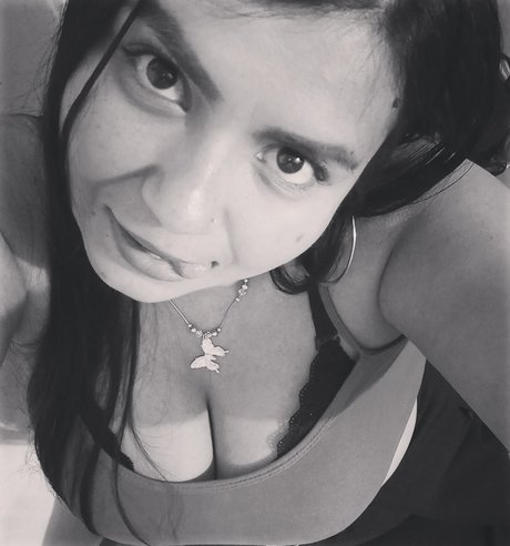 Lizeth lopez model art galleries