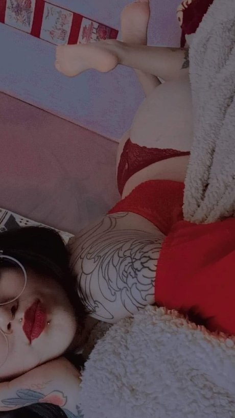 Nonie pretty star pics