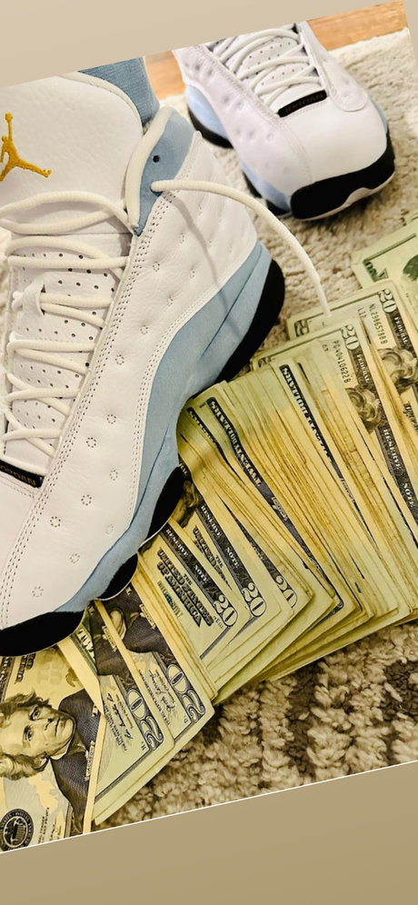 NOLALUV naked star image