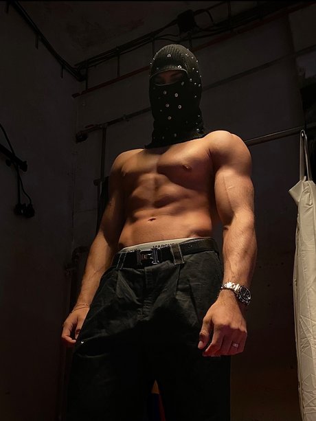 _Aesthetic Gym God_ star perfect pic