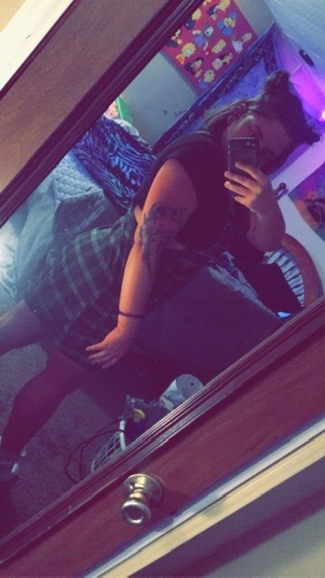 Ali Anastasia hot actress pic