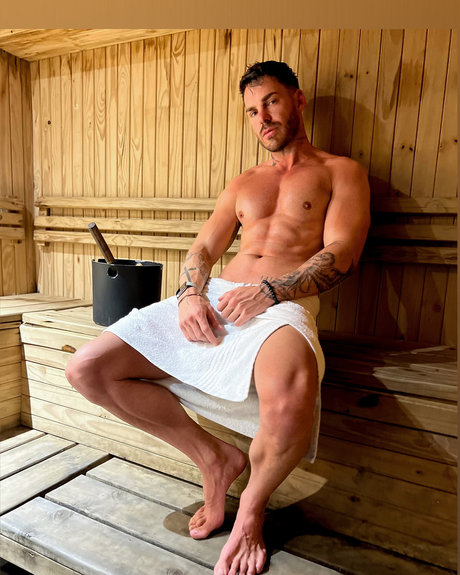 J X RYD_ naked pornstar gallery