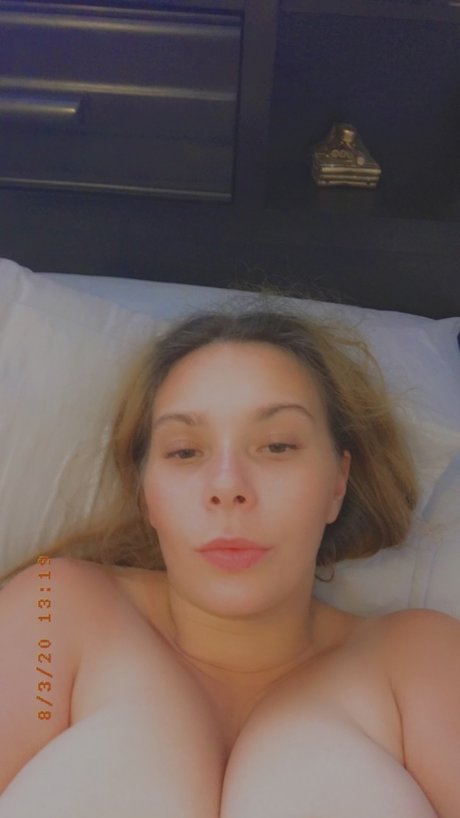 Amanda Newton model sex gallery