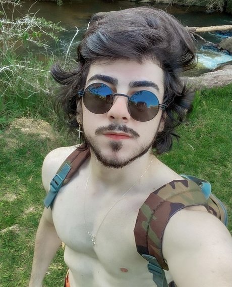 Adriano oliveira art model photo