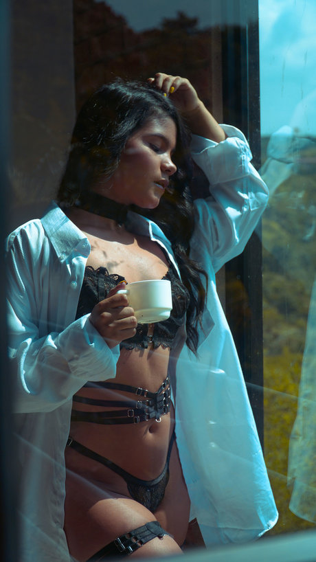 Camila Bola os art model picture