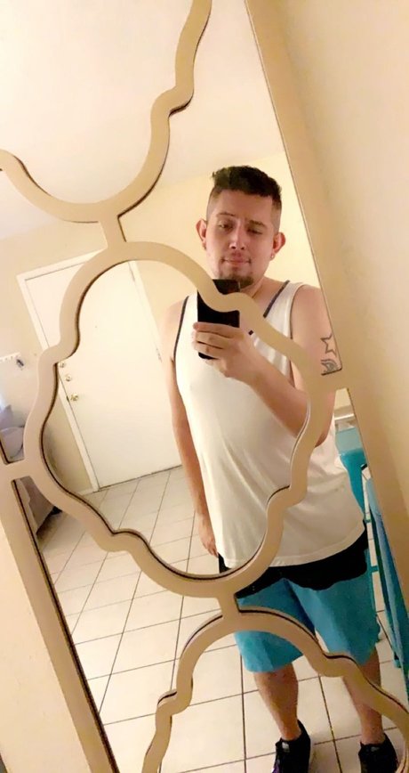 Alex Barrera pretty star img