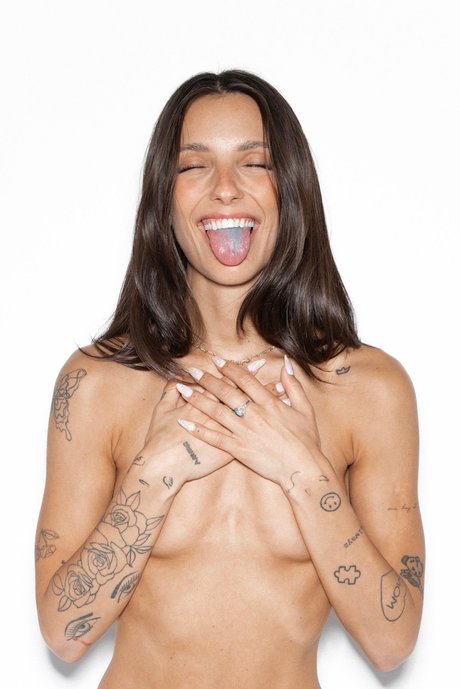 Adelia Clark star porn pictures