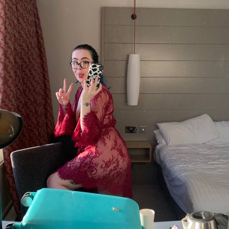 Lottie Howard pornstar hd archive