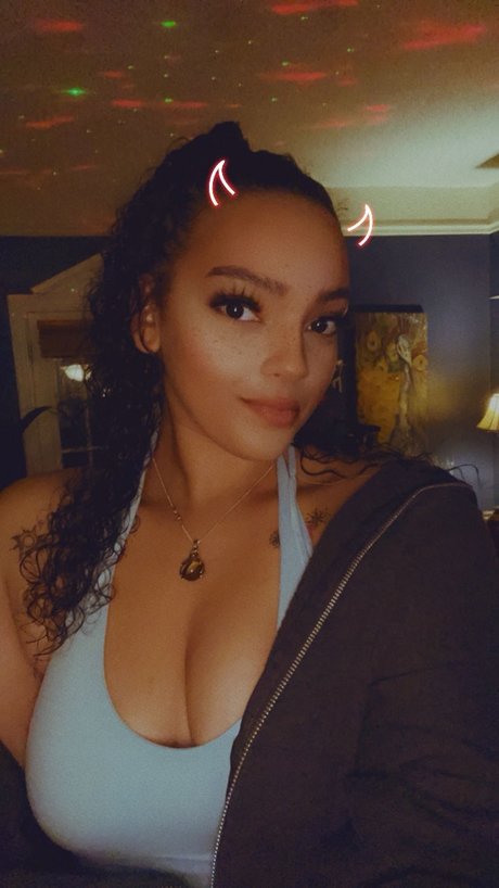 Oceann Rosee exclusive model img