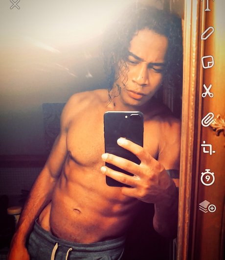 Adonis Alexander nice pornstar pics