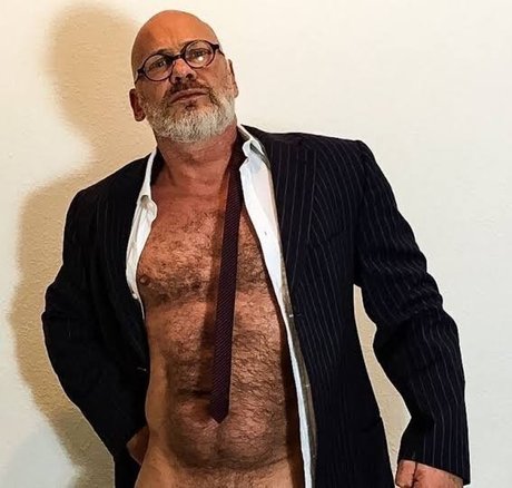 Maturedaddy_ beautiful model pictures