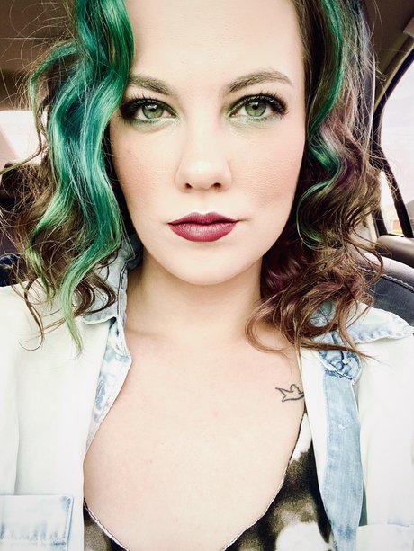 Rachael Nicole nude pornstar pictures