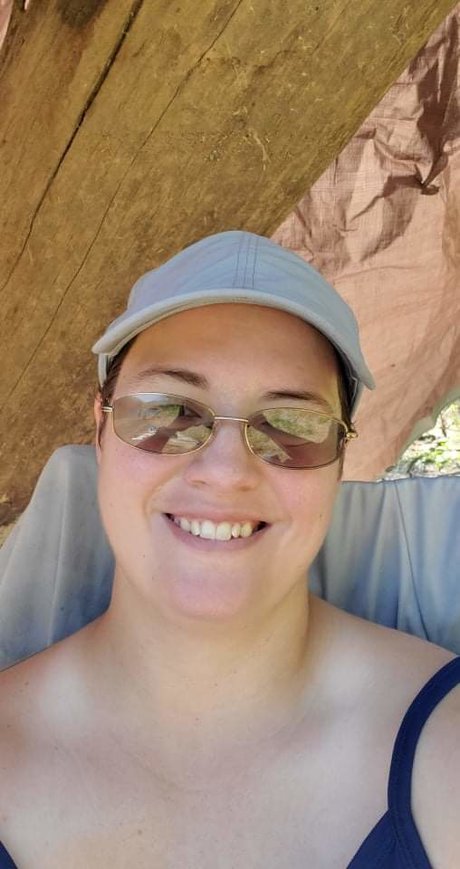 CheekyBrat1337 sexy actress galleries