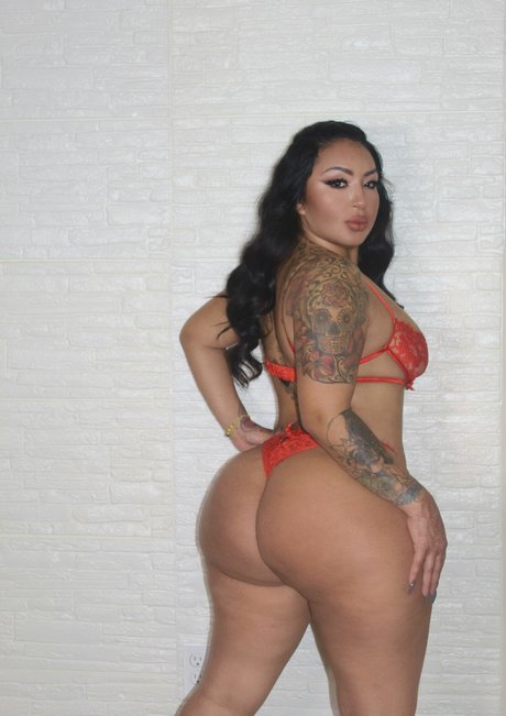 Onlyenvyxo erotic star pics