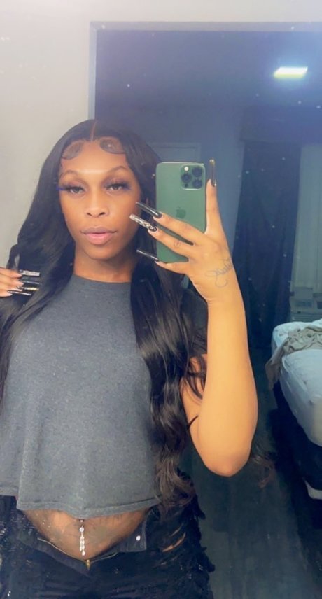 KhariV_ exclusive pornstar pics