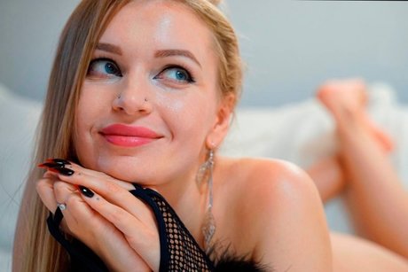 Olya Vanilla_ pretty star gallery