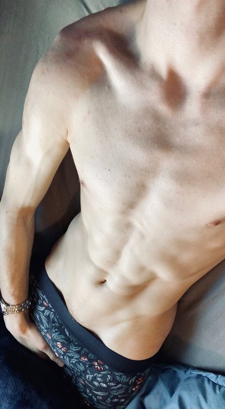 Aaron Leiman porn model pic