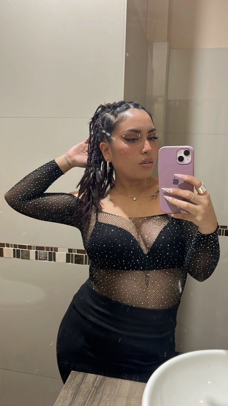 Abbye Mendoza pornstar erotic pic