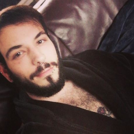 Adam denial model pretty photos